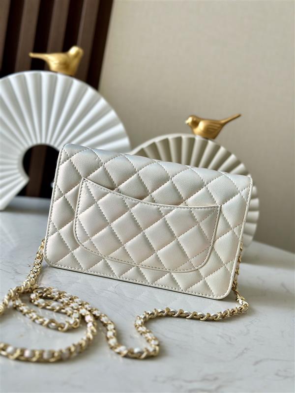 2026127215432796 570